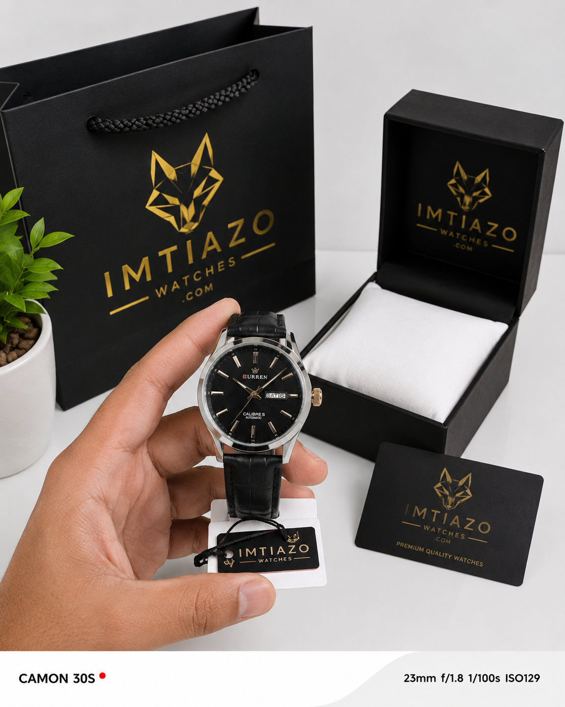 Black Master Lock I date and time adjust I series 4